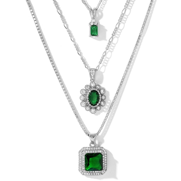 New Vanessa Mooney THE KAIA EMERALD NECKLACE